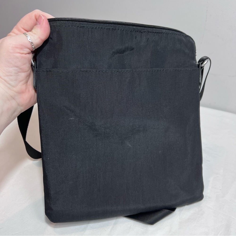 Baggallini medium black crossbody travel packable purse - Picture 7 of 9